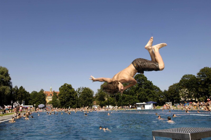 SCHYRENBAD NACH DER RENOVIERUNG
Foto: Marcus Schlaf, 21.6.7
gespeichert unter
