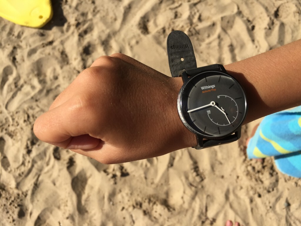 Annabel's daughter wearing the Withings Activité Pop